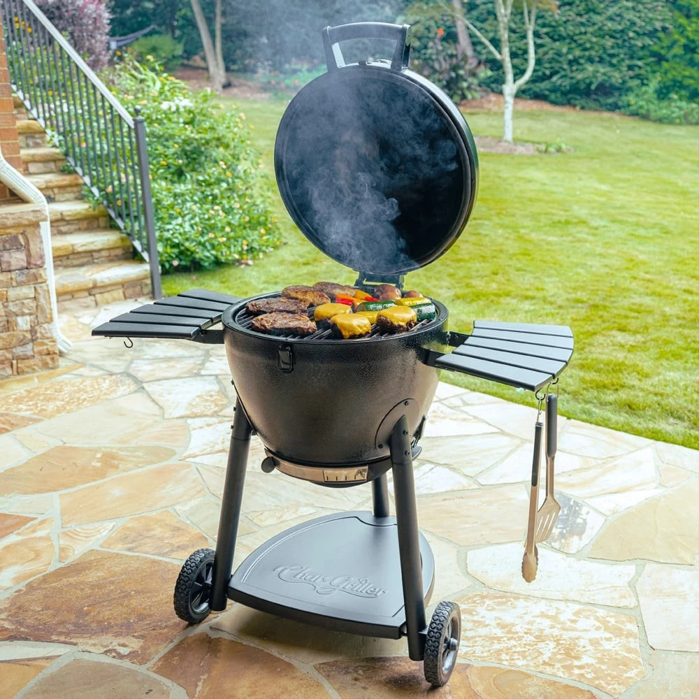 Akorn Kamado Charcoal Grill Black - Sfeerbeeld, Kamado Joe, BBQkopen