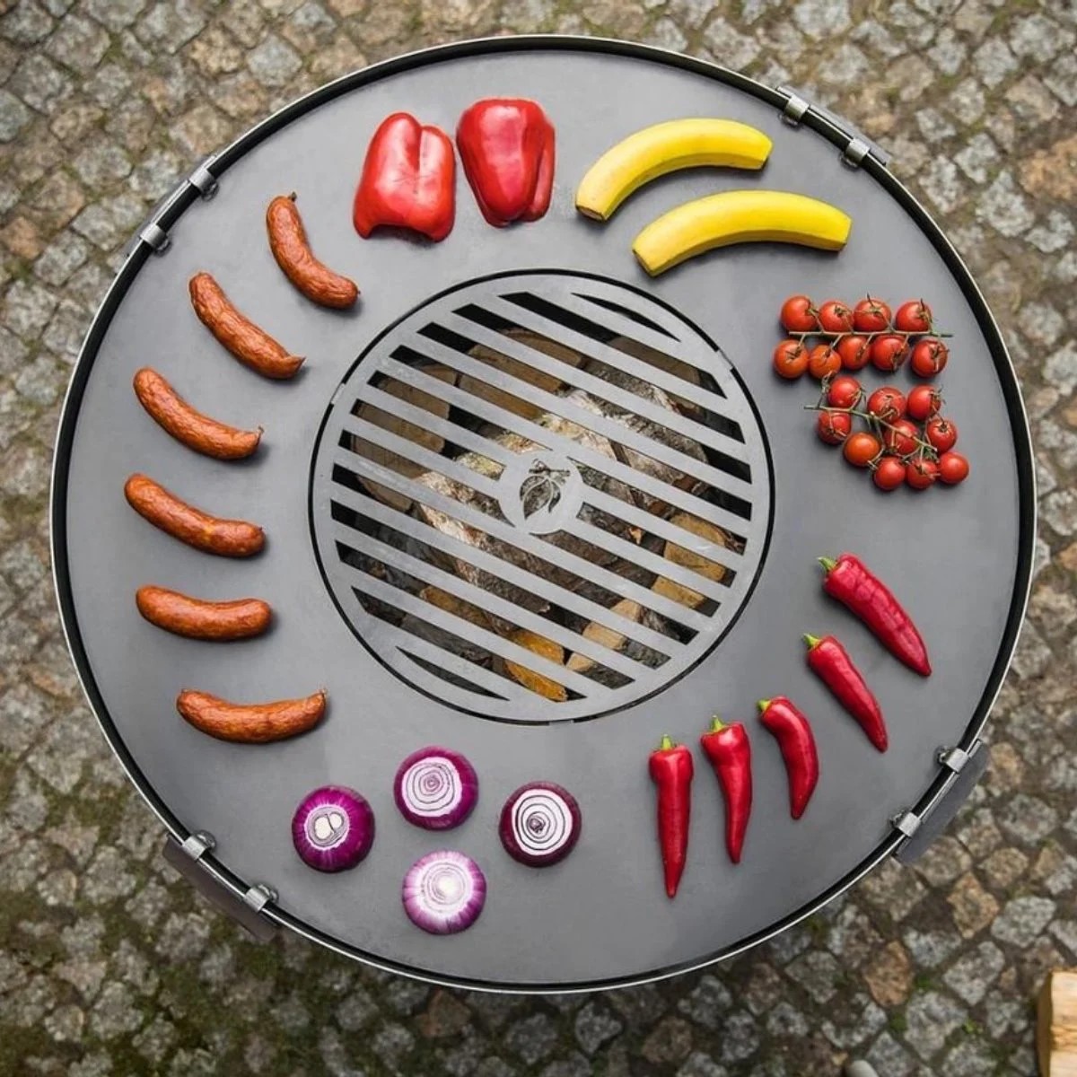 Grillplaat dia 78 cm met grillrooster 36 cm met 4 handvatten - Sfeerbeeld, CookKing, BBQkopen